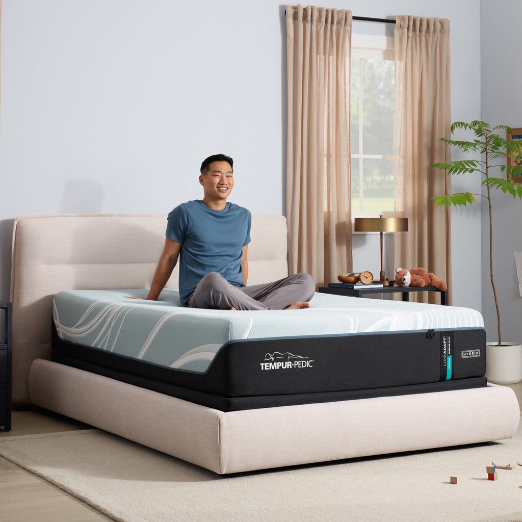 Tempur-LuxeAdapt Hybrid Mattress, room view